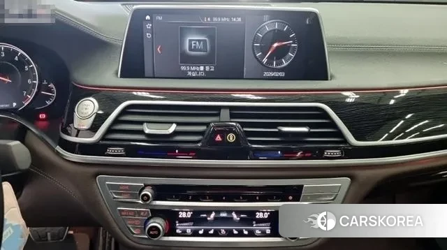 BMW 7 Series (G11) 2018 Белый из Кореи, фото 3