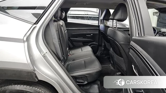 Hyundai Tucson (NX4) 2021 Серебристо-серый из Кореи, фото 3