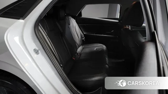 Hyundai Avante (CN7) 2023 Белый из Кореи, фото 3