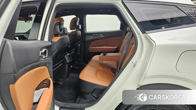 Kia Sportage 5th Generation Hybrid 2022 Белый из Кореи, фото 3