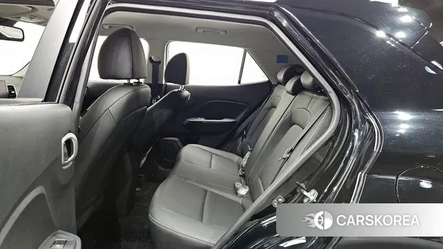 Hyundai Venue 2022 Черный из Кореи, фото 3