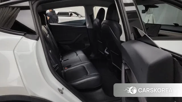 Tesla Model Y 2021 Белый из Кореи, фото 3