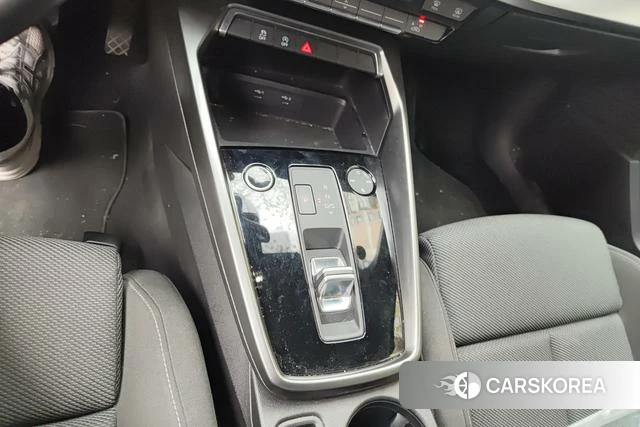 Audi A3 2021 Белый из Китая, фото 3