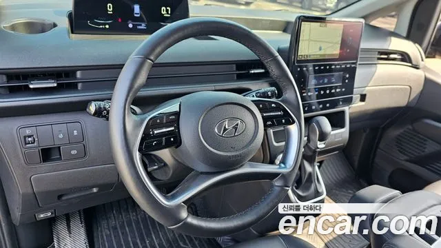 Hyundai Staria 2023 Черный из Кореи, фото 3