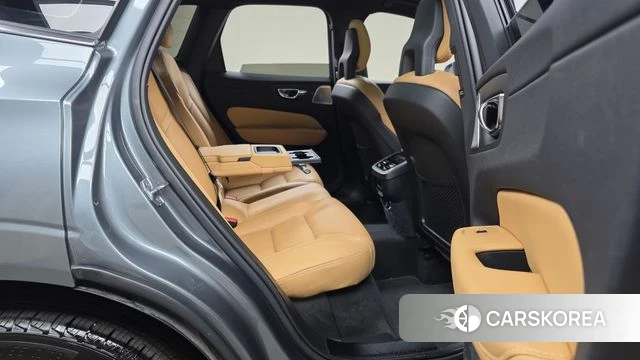 Volvo XC60 second Generation 2018 Серый из Кореи, фото 3