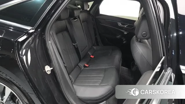 Audi A6 (C8) 2022 Черный из Кореи, фото 3