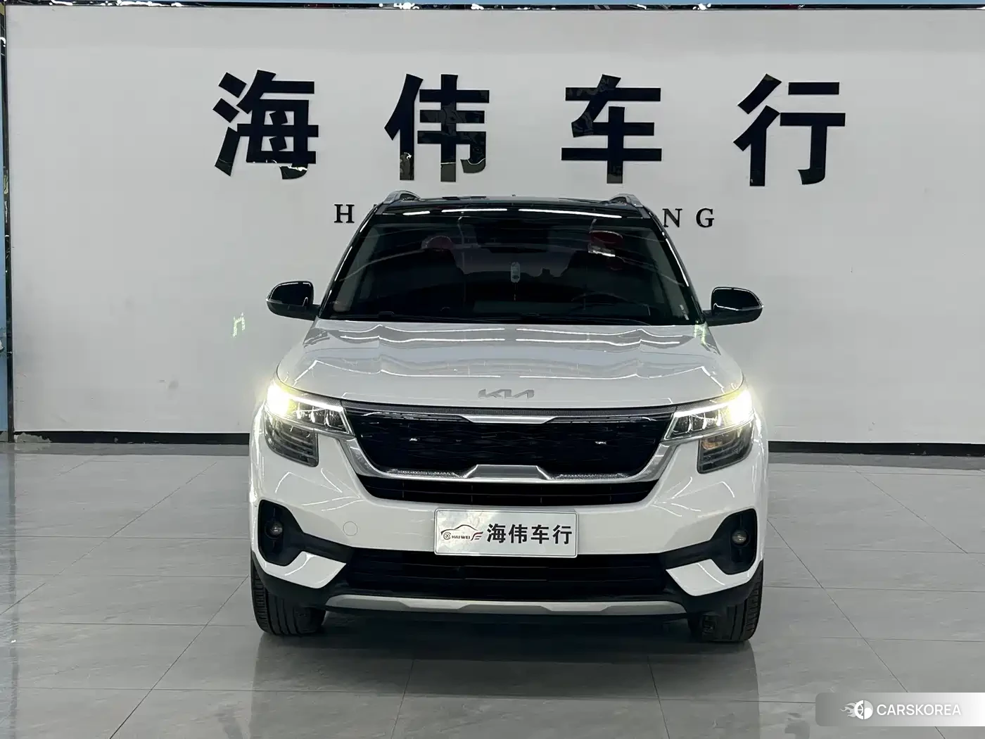 Kia KX3 proud run 2023 Белый из Китая, фото 3