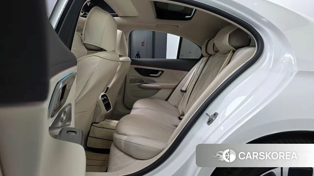 Mercedes-Benz E-Class W214 2024 Белый из Кореи, фото 3