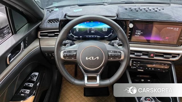 Kia K5 3rd generation 2023 Серый из Кореи, фото 3