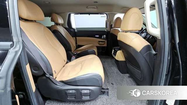 Kia Carnival 4th generation 2021 Черный из Кореи, фото 3