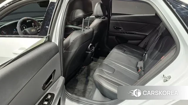 Hyundai The New Avante (CN7) 2024 Белый из Кореи, фото 3