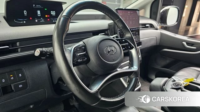 Hyundai Staria 2022 Серебряный из Кореи, фото 3