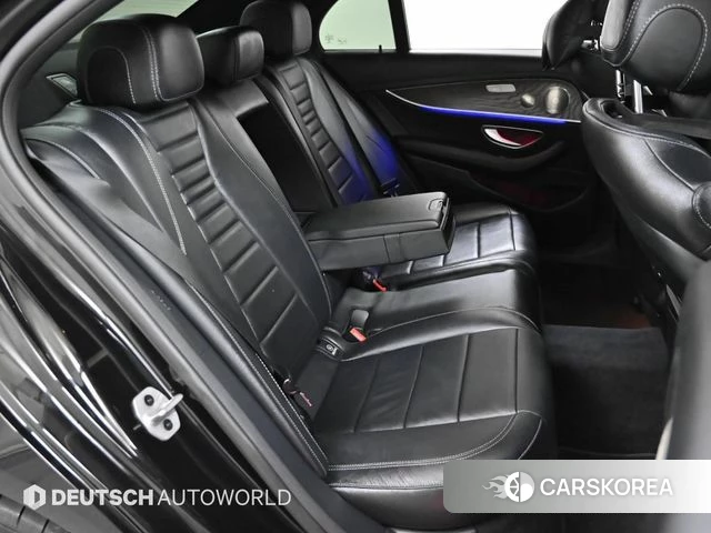 Mercedes-Benz E-Class W213 2023 Черный из Кореи, фото 3