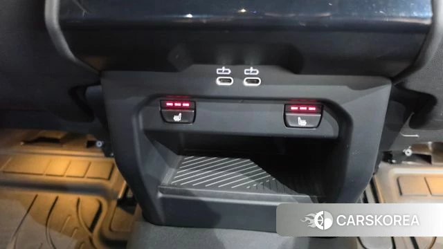 BMW 5 Series (G60) 2024 Черный из Кореи, фото 3