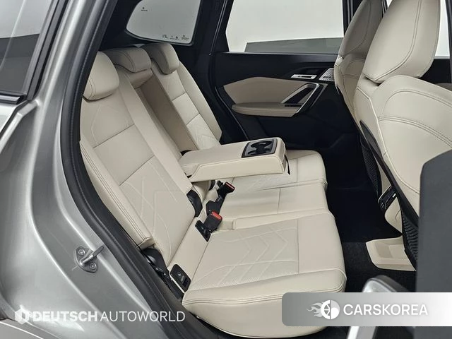 BMW X1 (U11) 2023 Серебристо-серый из Кореи, фото 3