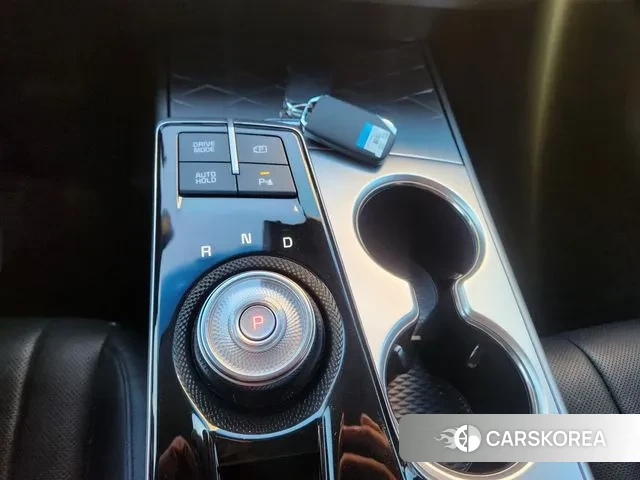 Kia K8 2022 Серебристо-серый из Кореи, фото 3