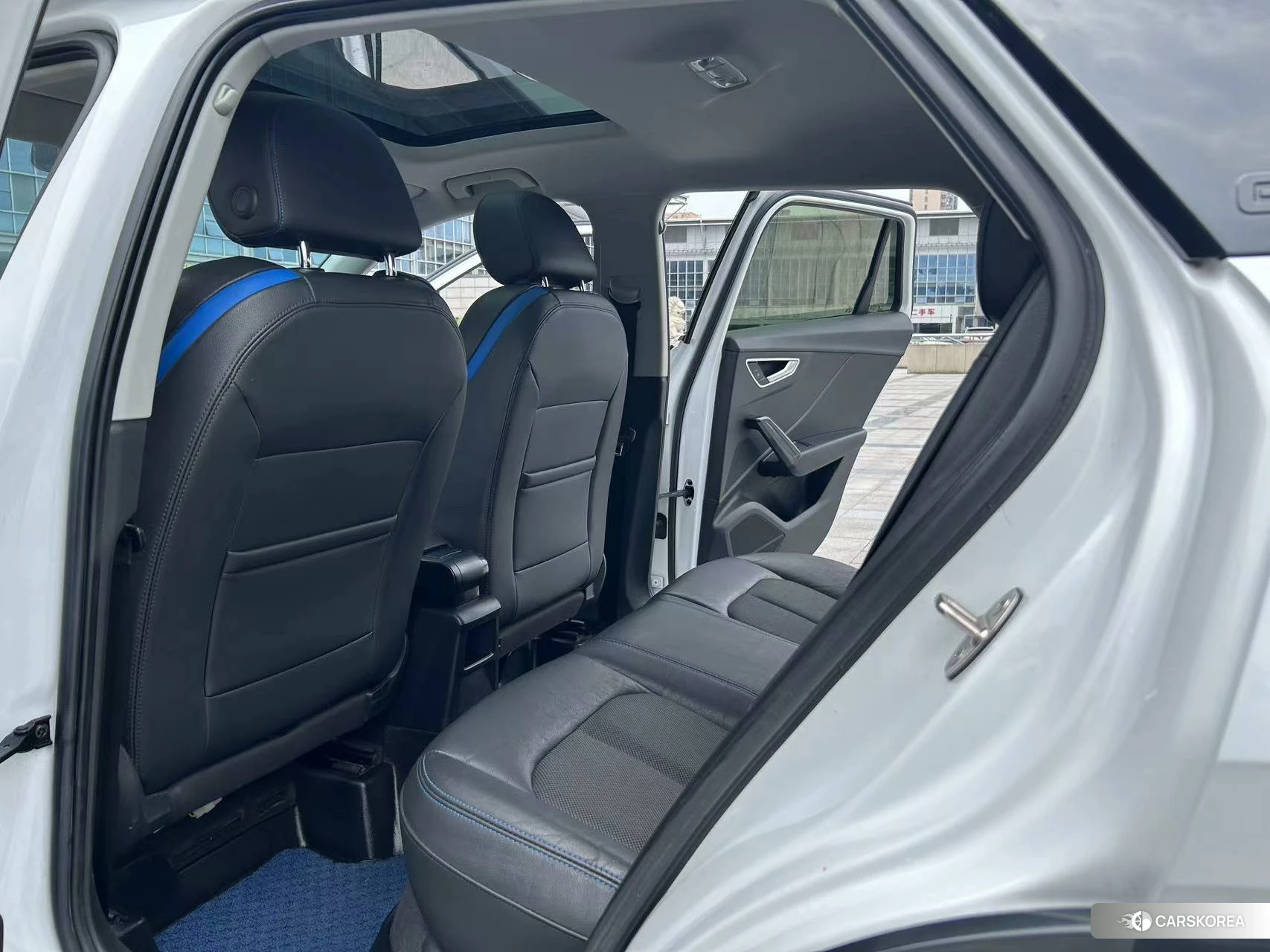 Audi Q2L 2019 Белый из Китая, фото 3