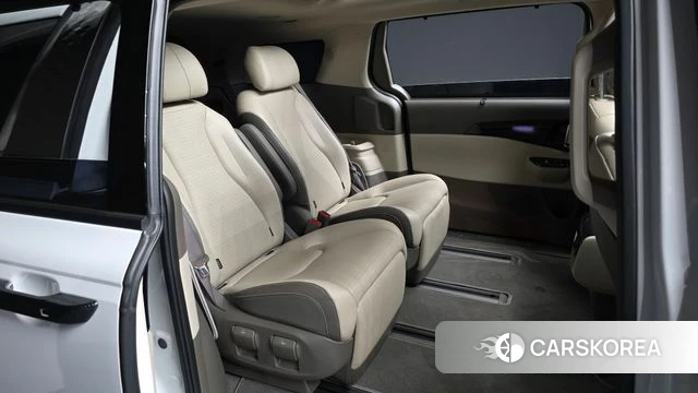 Kia Carnival 4th generation 2023 Белый из Кореи, фото 3