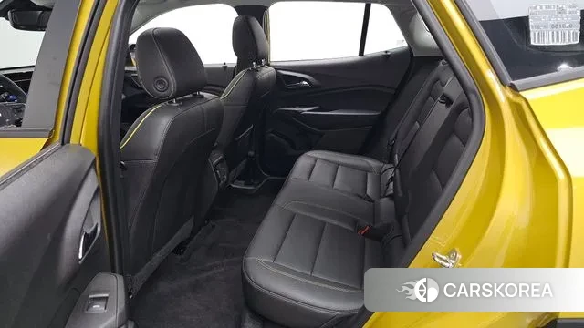 Chevrolet (GM Daewoo) Trax Crossover 2023 Желтый из Кореи, фото 3