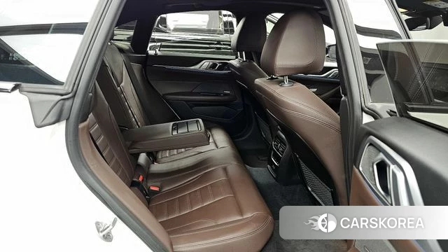BMW i4 2024 Белый из Кореи, фото 3