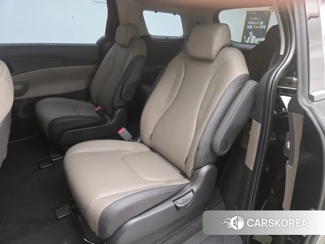 Kia The New Carnival 4th Generation 2024 Черный из Кореи, фото 3