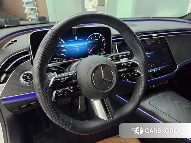 Mercedes-Benz E-Class W214 2025 Белый из Кореи, фото 3