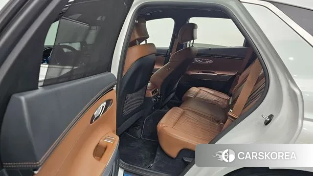 Genesis GV70 2023 Белый из Кореи, фото 3