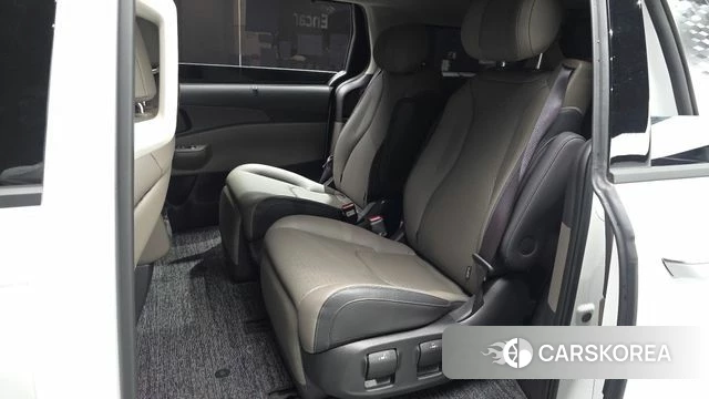 Kia The New Carnival 4th Generation 2024 Белый из Кореи, фото 3