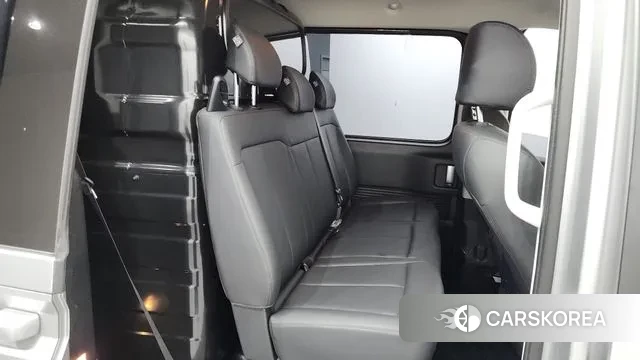 Hyundai Staria 2023 Серебряный из Кореи, фото 3