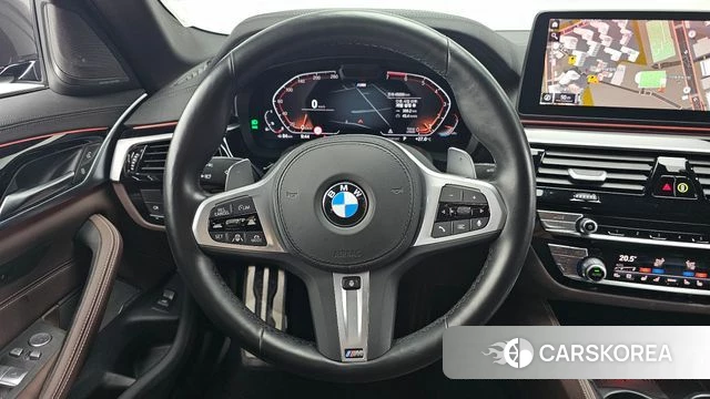 BMW 5 Series (G30) 2022 Серый из Кореи, фото 3