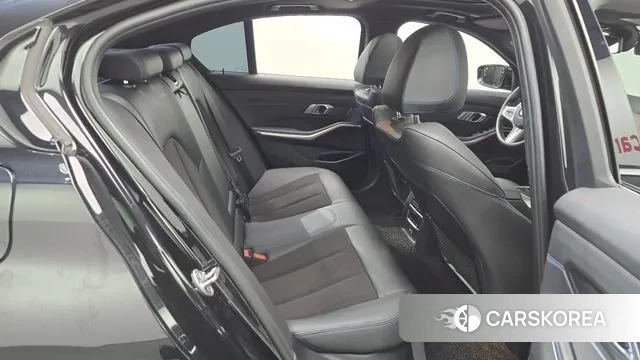 BMW 3 Series (G20) 2022 Черный из Кореи, фото 3