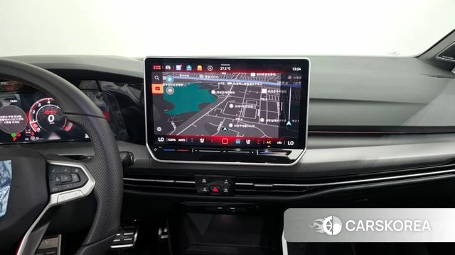 Volkswagen Golf 8th Generation 2026 Цвет галактики из Кореи, фото 3