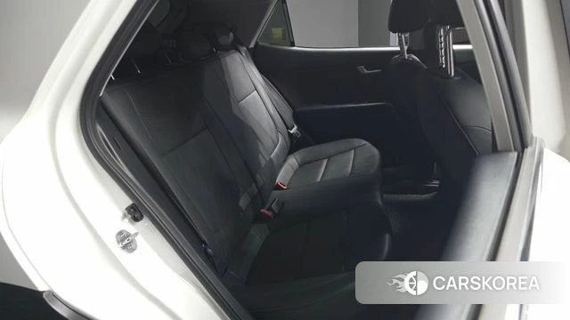 Kia Stonic 2018 Белый из Кореи, фото 3
