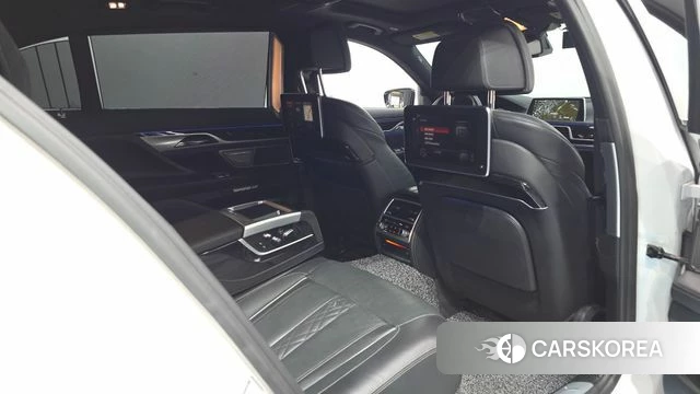 BMW 7 Series (G11) 2018 Белый из Кореи, фото 3
