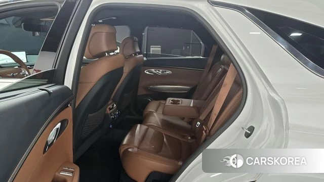 Genesis GV70 2023 Белый из Кореи, фото 3