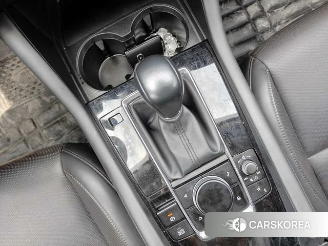 Mazda 3 Angkesaila 2023 Красный из Китая, фото 3