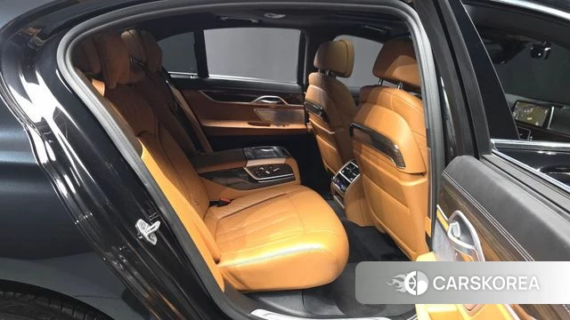 BMW 7 Series (G11) 2022 Черный из Кореи, фото 3