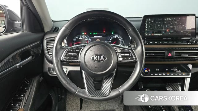 Kia Seltos 2021 Серый из Кореи, фото 3