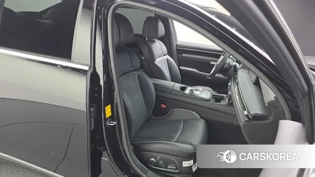 Genesis G90 (RS4) 2024 Черный из Кореи, фото 3