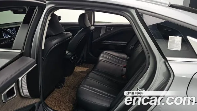 Kia K8 2024 Серебристо-серый из Кореи, фото 3