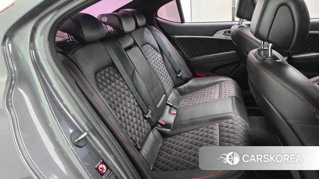 Genesis G70 2018 Черный из Кореи, фото 3