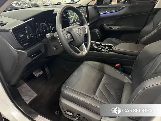 Lexus NX350h Second generation 2025 Белый из Кореи, фото 3