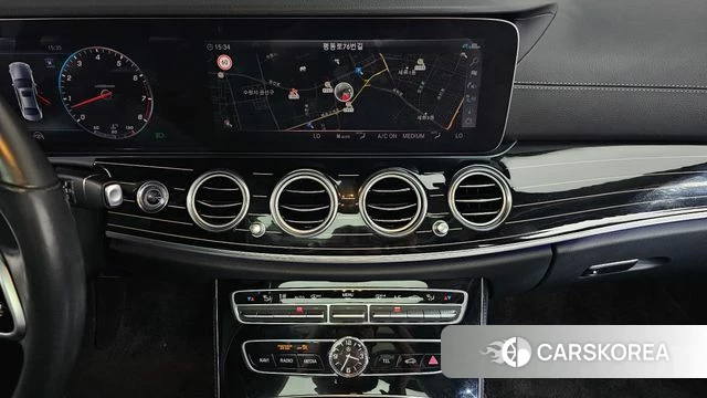 Mercedes-Benz E-Class W213 2020 Белый из Кореи, фото 3