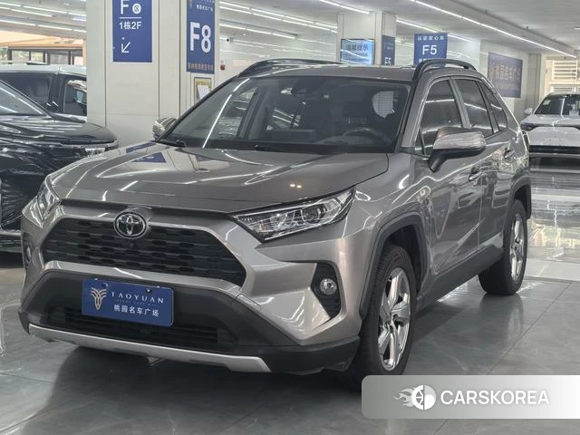 Toyota RAV4 Rongfang 2022 Серебристо-серый из Китая, фото 3