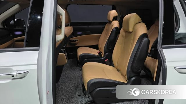 Kia Carnival 4th generation 2023 Белый из Кореи, фото 3