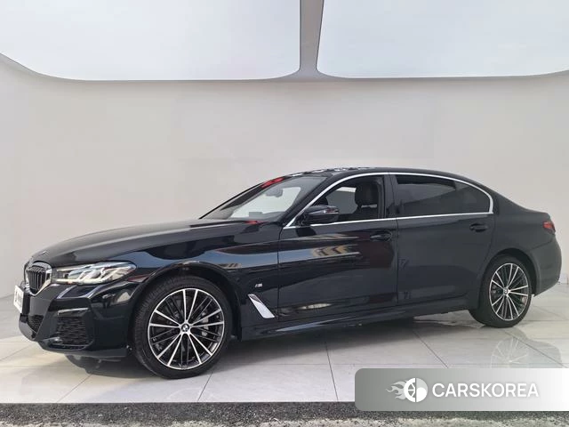 BMW 5 series 2023 Черный из Китая, фото 3