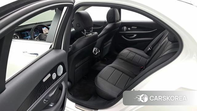 Mercedes-Benz E-Class W213 2020 Белый из Кореи, фото 3