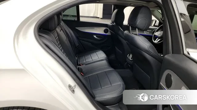 Mercedes-Benz E-Class W213 2019 Белый из Кореи, фото 3