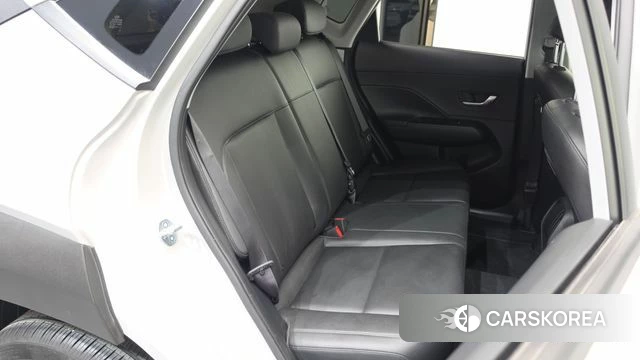 Hyundai Kona (SX2) 2023 Серебристо-серый из Кореи, фото 3