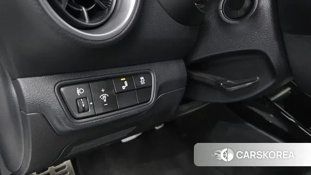 Kia The New K3 2nd generation 2023 Белый из Кореи, фото 3